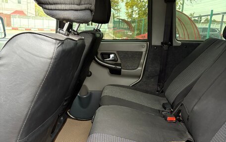 ЛуАЗ Patriot, 2010 год, 680 000 рублей, 13 фотография