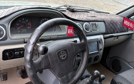 ЛуАЗ Patriot, 2010 год, 680 000 рублей, 11 фотография