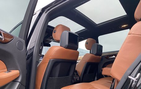 Mercedes-Benz GLS, 2018 год, 4 300 000 рублей, 22 фотография