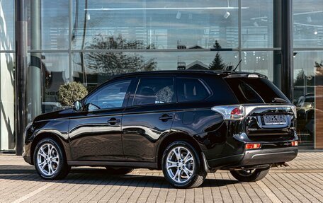 Mitsubishi Outlander III рестайлинг 3, 2014 год, 1 195 000 рублей, 4 фотография