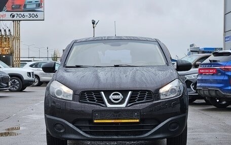 Nissan Qashqai, 2011 год, 850 000 рублей, 2 фотография
