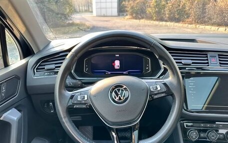 Volkswagen Tiguan II, 2021 год, 2 563 000 рублей, 10 фотография