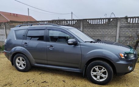 Mitsubishi Outlander III рестайлинг 3, 2011 год, 950 000 рублей, 8 фотография