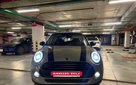 MINI Hatch, 2018 год, 2 100 000 рублей, 2 фотография