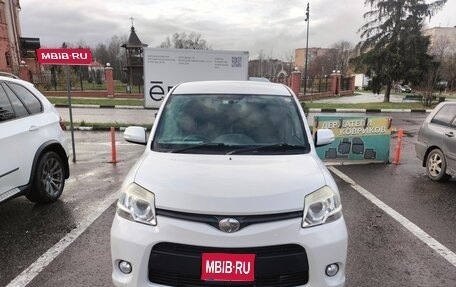 Toyota Sienta I, 2014 год, 1 200 000 рублей, 1 фотография