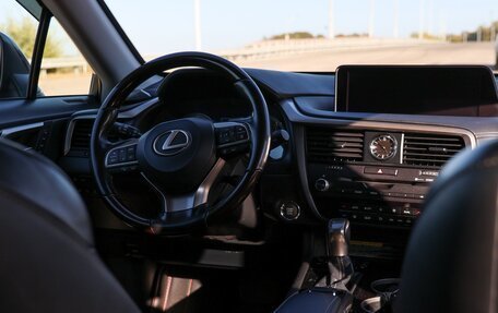 Lexus RX IV рестайлинг, 2018 год, 4 950 000 рублей, 1 фотография