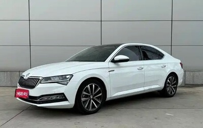 Skoda Superb III рестайлинг, 2022 год, 1 869 047 рублей, 1 фотография