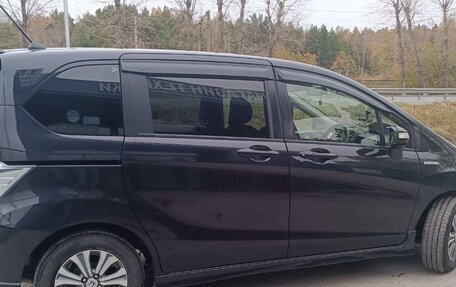 Honda Freed I, 2012 год, 1 210 000 рублей, 32 фотография
