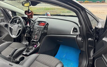 Opel Astra J, 2011 год, 920 000 рублей, 12 фотография