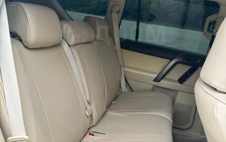 Toyota Land Cruiser Prado 150 рестайлинг 2, 2015 год, 3 555 000 рублей, 24 фотография