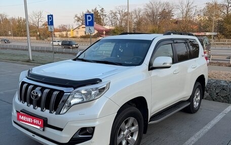 Toyota Land Cruiser Prado 150 рестайлинг 2, 2015 год, 3 555 000 рублей, 13 фотография