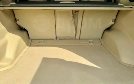 Toyota Land Cruiser Prado 150 рестайлинг 2, 2015 год, 3 555 000 рублей, 38 фотография