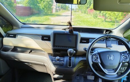 Honda Freed II, 2017 год, 1 600 000 рублей, 5 фотография