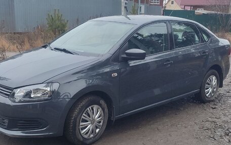 Volkswagen Polo VI (EU Market), 2011 год, 750 000 рублей, 4 фотография
