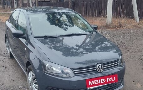 Volkswagen Polo VI (EU Market), 2011 год, 750 000 рублей, 2 фотография