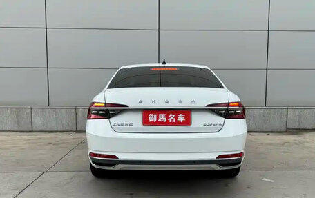 Skoda Superb III рестайлинг, 2022 год, 1 869 047 рублей, 5 фотография