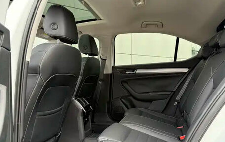 Skoda Superb III рестайлинг, 2022 год, 1 869 047 рублей, 10 фотография