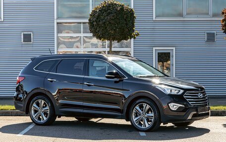 Hyundai Santa Fe III рестайлинг, 2015 год, 1 695 000 рублей, 3 фотография