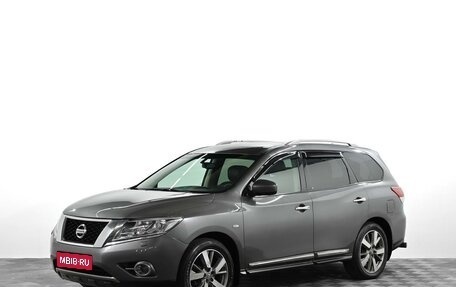 Nissan Pathfinder, 2015 год, 1 599 000 рублей, 1 фотография