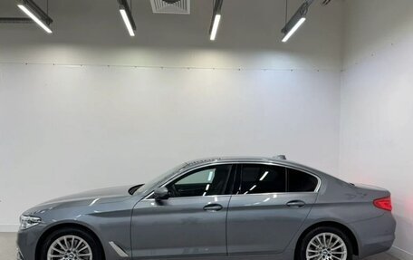 BMW 5 серия, 2020 год, 3 340 000 рублей, 2 фотография