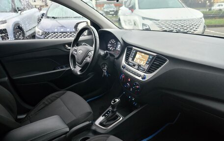 Hyundai Solaris II рестайлинг, 2018 год, 1 199 000 рублей, 9 фотография