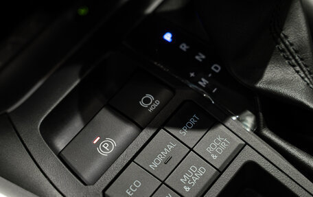 Toyota RAV4, 2025 год, 4 490 000 рублей, 24 фотография