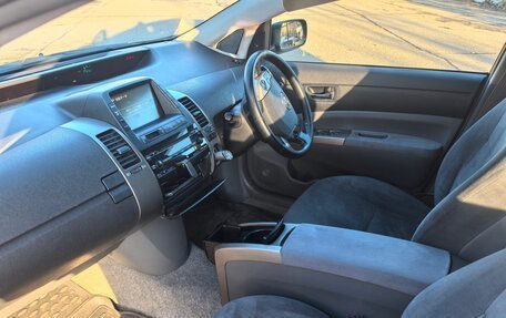 Toyota Prius, 2008 год, 700 000 рублей, 4 фотография