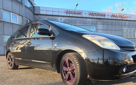 Toyota Prius, 2008 год, 700 000 рублей, 2 фотография