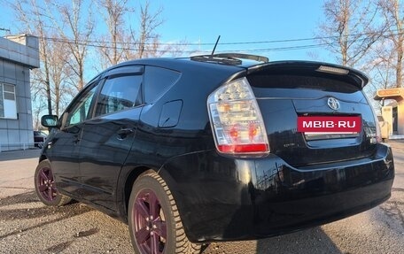 Toyota Prius, 2008 год, 700 000 рублей, 8 фотография