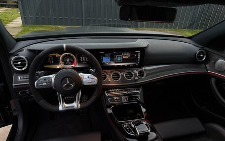 Mercedes-Benz E-Класс AMG, 2018 год, 7 900 000 рублей, 10 фотография