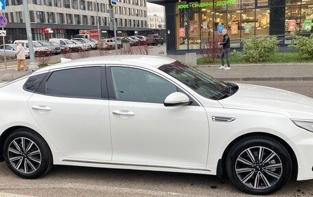 KIA Optima IV, 2018 год, 2 000 000 рублей, 3 фотография