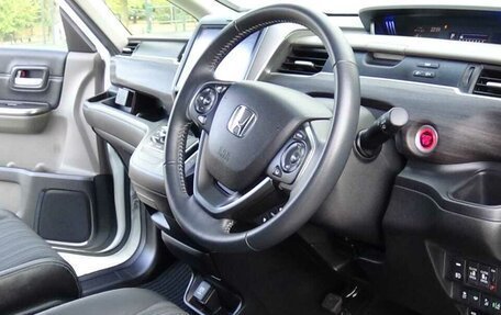 Honda Freed II, 2017 год, 1 725 000 рублей, 12 фотография