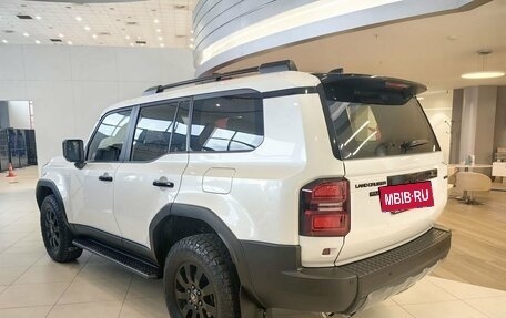 Toyota Land Cruiser Prado, 2024 год, 11 300 000 рублей, 5 фотография