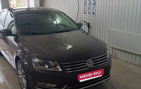 Volkswagen Passat B7, 2012 год, 1 555 000 рублей, 2 фотография
