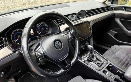 Volkswagen Passat B8 рестайлинг, 2019 год, 2 000 000 рублей, 12 фотография