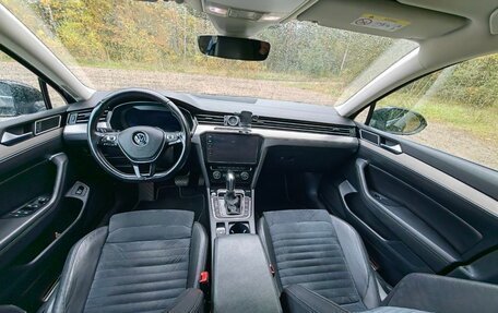 Volkswagen Passat B8 рестайлинг, 2019 год, 2 000 000 рублей, 14 фотография