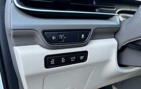 KIA Carnival, 2025 год, 6 590 000 рублей, 22 фотография