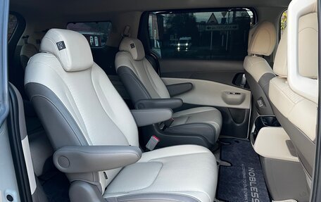 KIA Carnival, 2025 год, 6 590 000 рублей, 32 фотография