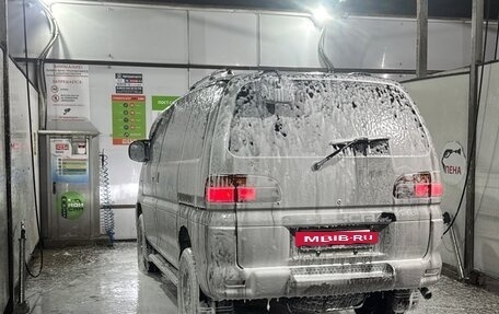 Mitsubishi Delica IV, 1999 год, 700 000 рублей, 3 фотография