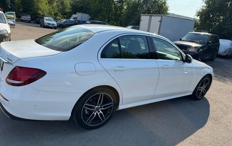 Mercedes-Benz E-Класс, 2016 год, 3 350 000 рублей, 6 фотография