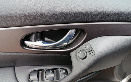 Nissan X-Trail, 2018 год, 1 900 000 рублей, 13 фотография