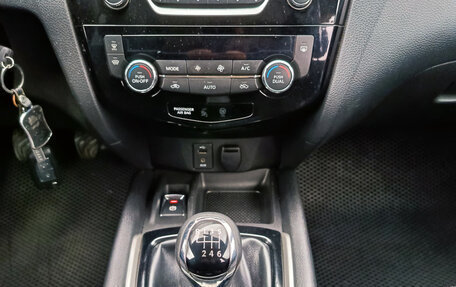 Nissan X-Trail, 2018 год, 1 900 000 рублей, 14 фотография