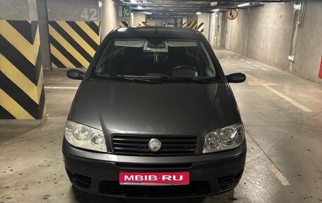 Fiat Punto III Punto Evo рестайлинг, 2003 год, 250 000 рублей, 1 фотография