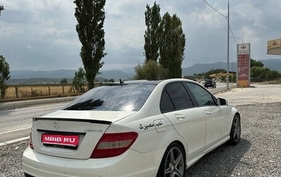 Mercedes-Benz C-Класс, 2010 год, 1 000 000 рублей, 1 фотография