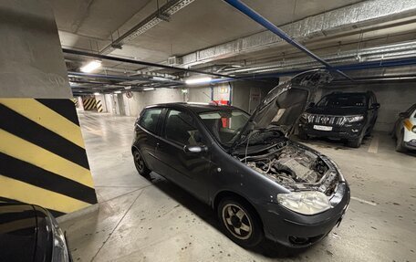 Fiat Punto III Punto Evo рестайлинг, 2003 год, 250 000 рублей, 10 фотография