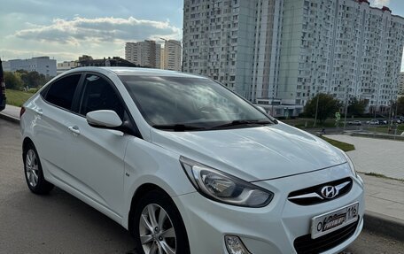Hyundai Solaris II рестайлинг, 2011 год, 1 150 000 рублей, 5 фотография