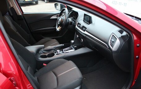 Mazda 3, 2018 год, 1 829 000 рублей, 11 фотография