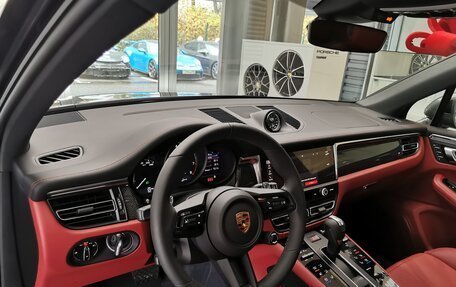 Porsche Macan I рестайлинг, 2024 год, 13 990 000 рублей, 8 фотография