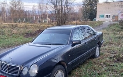 Mercedes-Benz E-Класс, 1999 год, 300 000 рублей, 1 фотография