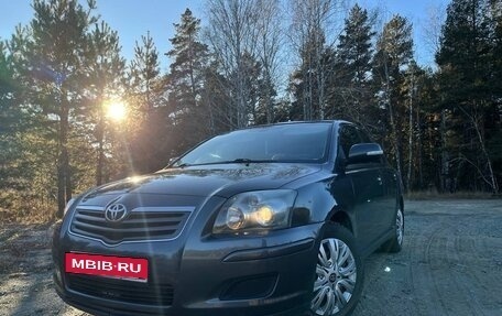 Toyota Avensis III рестайлинг, 2008 год, 700 000 рублей, 1 фотография